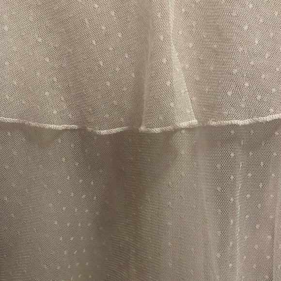 White Top - Picture 4 of 6